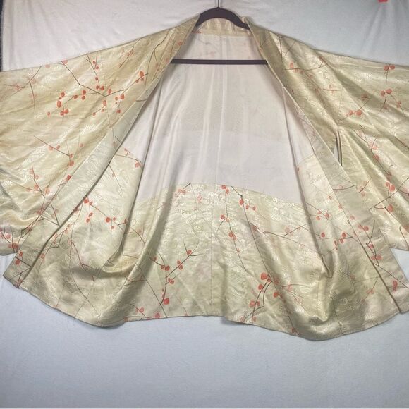 Vintage Pale Yellow W/Branches+Small Red Blossom/Berries Haori Jacket - Picture 3 of 10